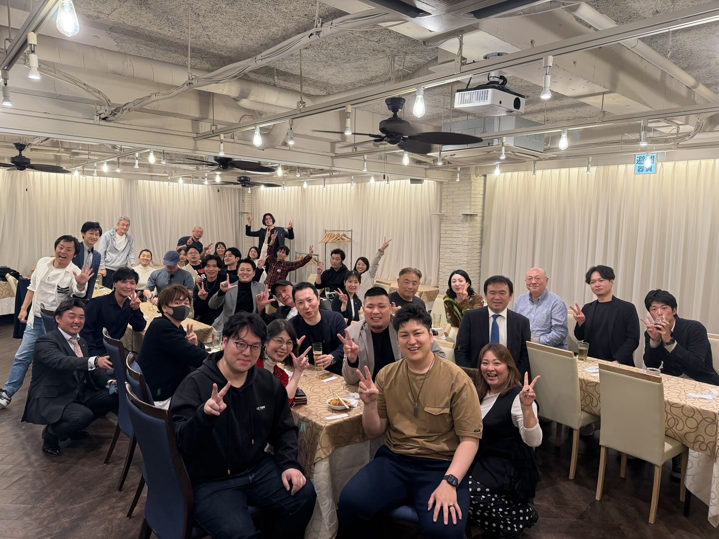AI/DXサミット愛知2026 懇親会の集合写真